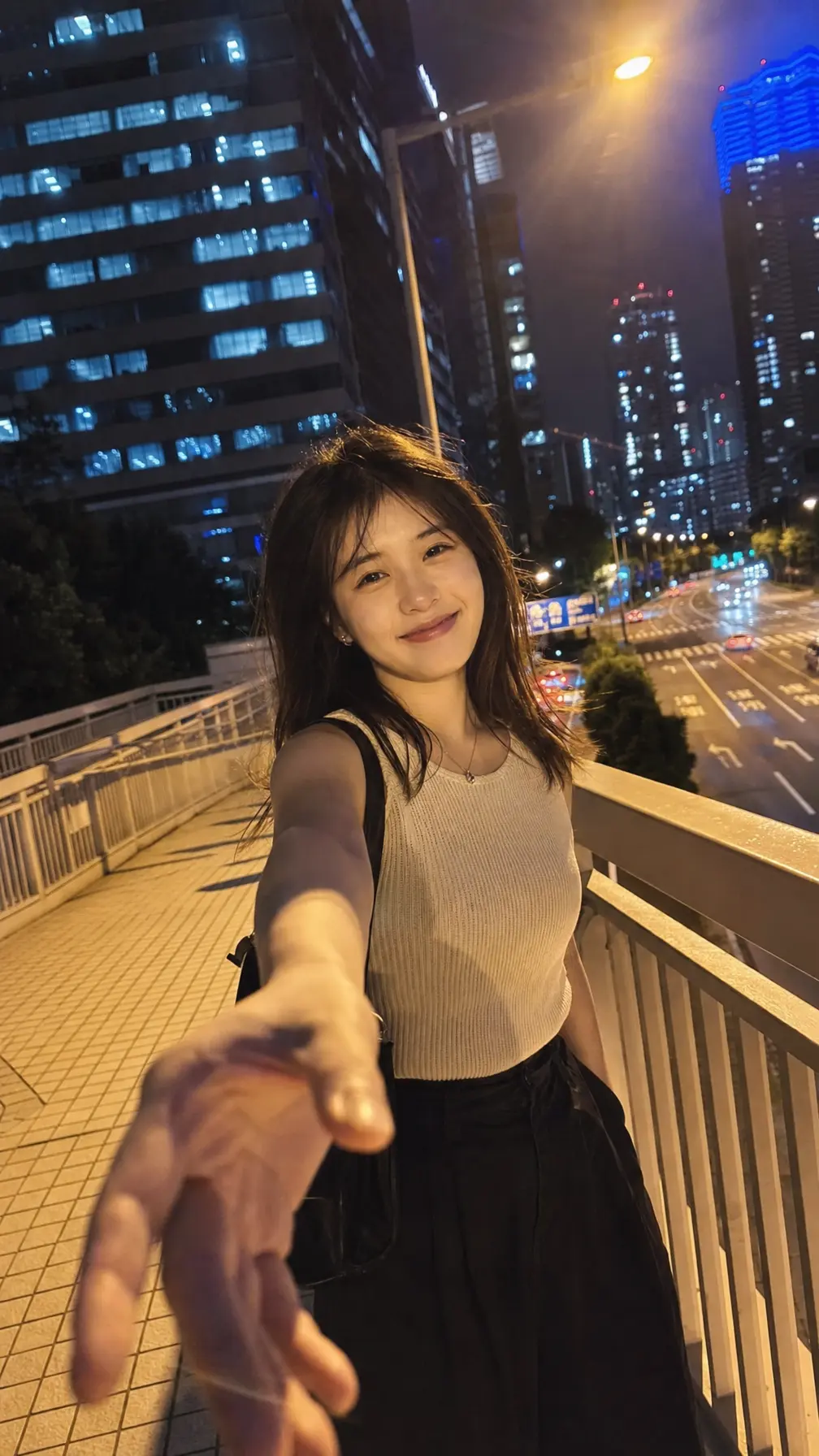 人像摄影 夜晚天桥等待牵手